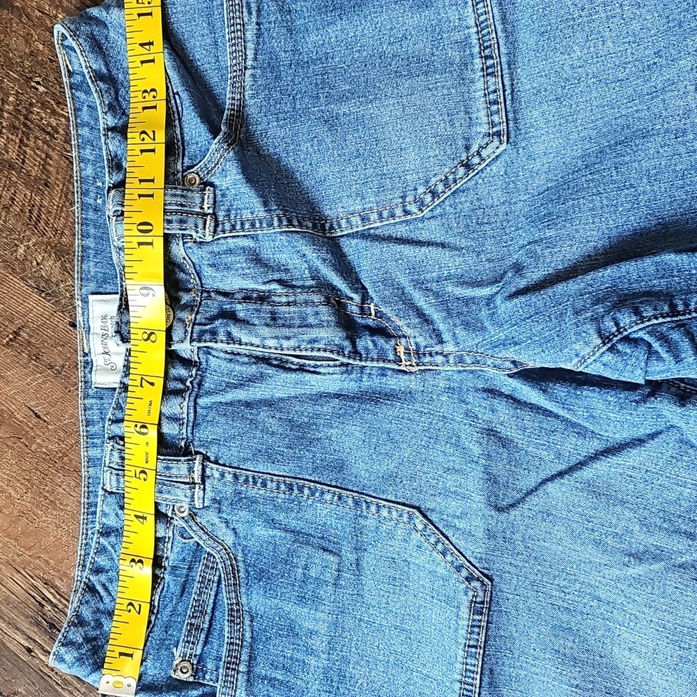 St. Johns Bay Stretch Women's Size 8 Denim Bermuda Shorts - Picture 6 of 9